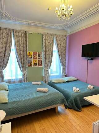 Апартаменты Пио Санкт-Петербург Четырехместный номер-1