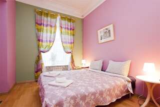 Апартаменты Итальянские комнаты и апартаменты Пио на Моховой Санкт-Петербург Двухместный стандарт-1