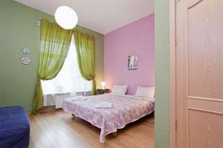 Апартаменты Итальянские комнаты и апартаменты Пио на Моховой Санкт-Петербург Трехместный стандарт-3